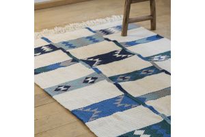 Large Handwoven Rug with Traditional Nomadic Patterns - Shades of Blue