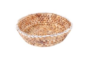 Big hand woven round basket embroidered in seashells