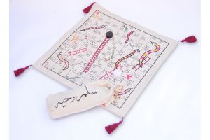 SNAKES AND LADDERS BOARD GAME